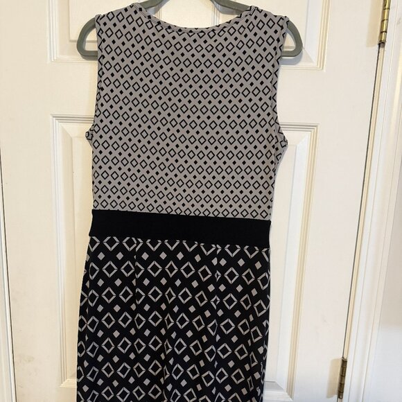 Banana Republic Geometric Print Sleeveless Dress – Size M - Picture 2 of 5